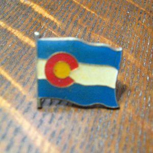 Colorado USA Vintage State Flag Lapel Pin